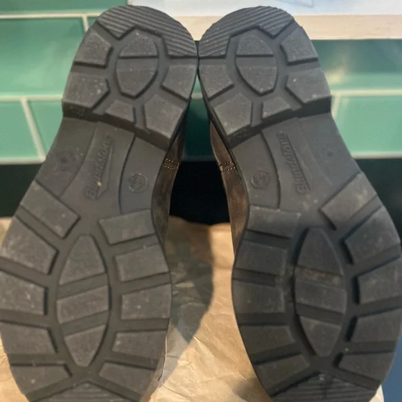 Blundstone Brown Ankle Boots - Picture 5 of 5